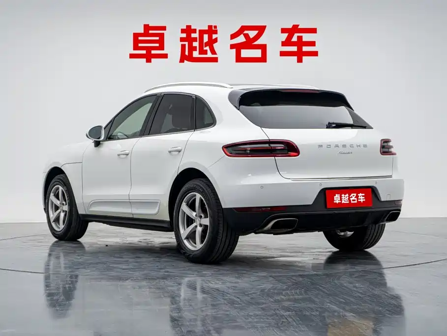 Porsche Macan — миниатюра 8