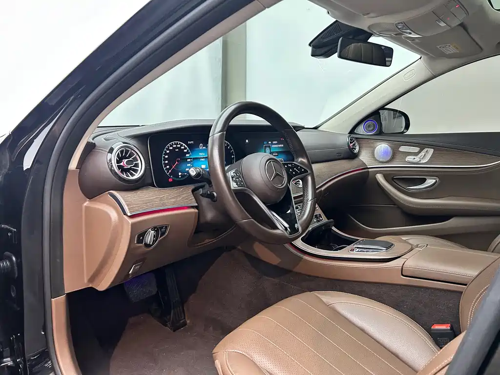 Mercedes-Benz E-Class New Energy — миниатюра 11