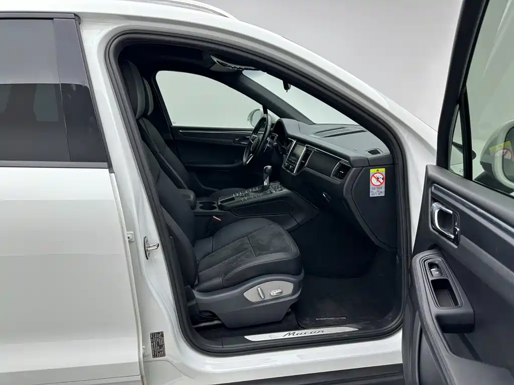Porsche Macan — миниатюра 29