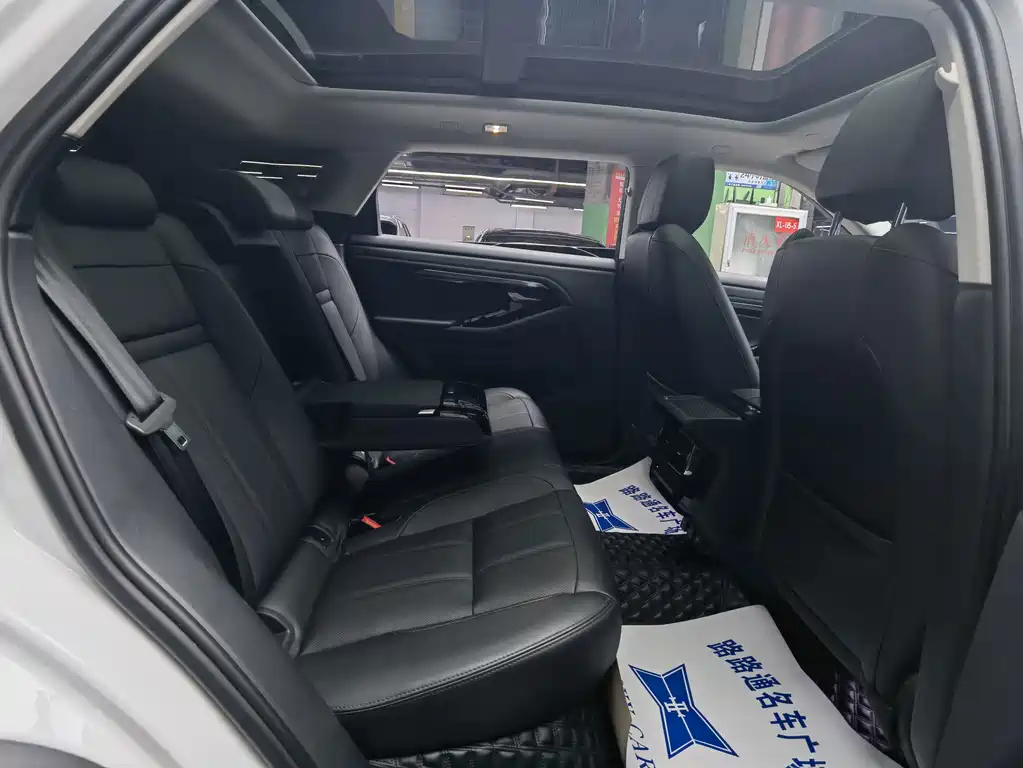Land Rover Evoque — миниатюра 9