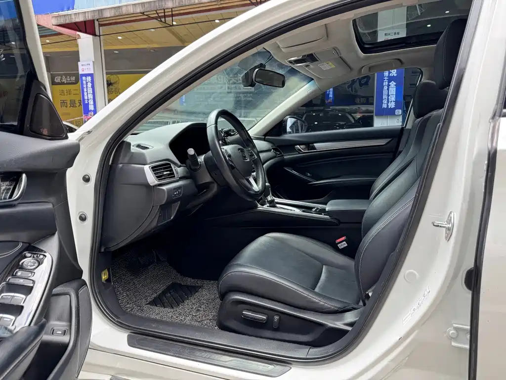 Honda Inspire — миниатюра 6