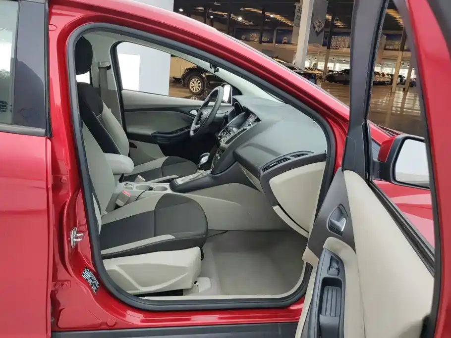 Ford Focus — миниатюра 8