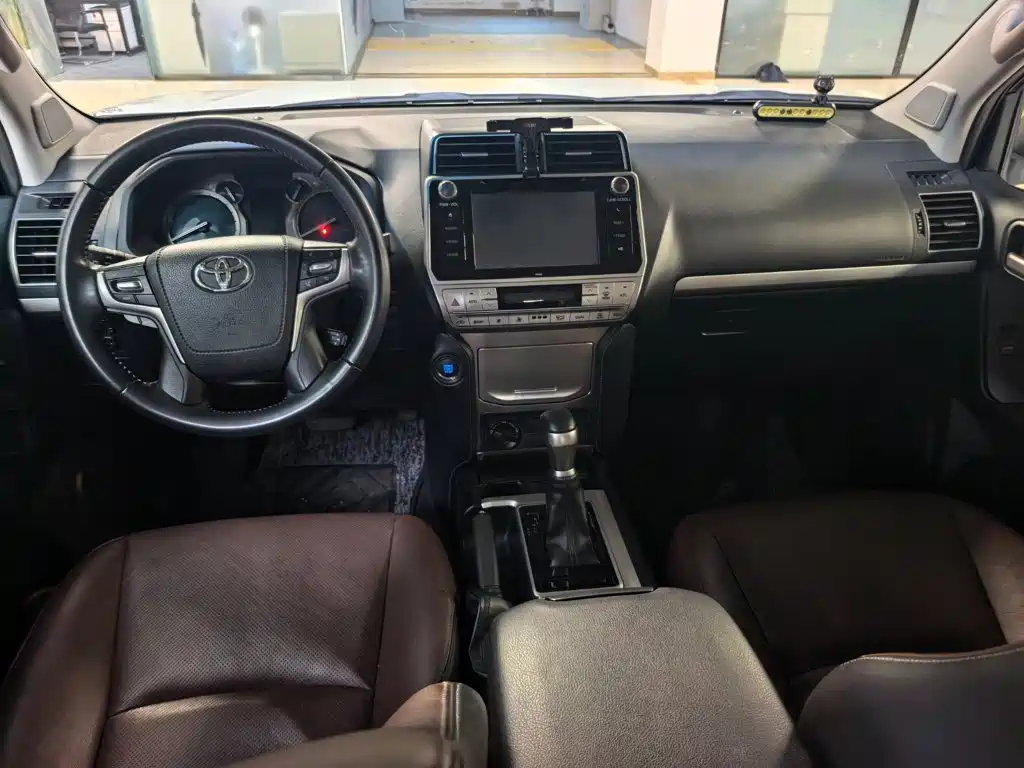 Toyota Prado — миниатюра 7