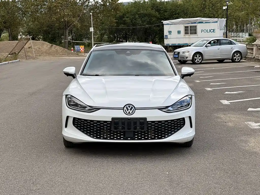 Volkswagen Lamando — миниатюра 2