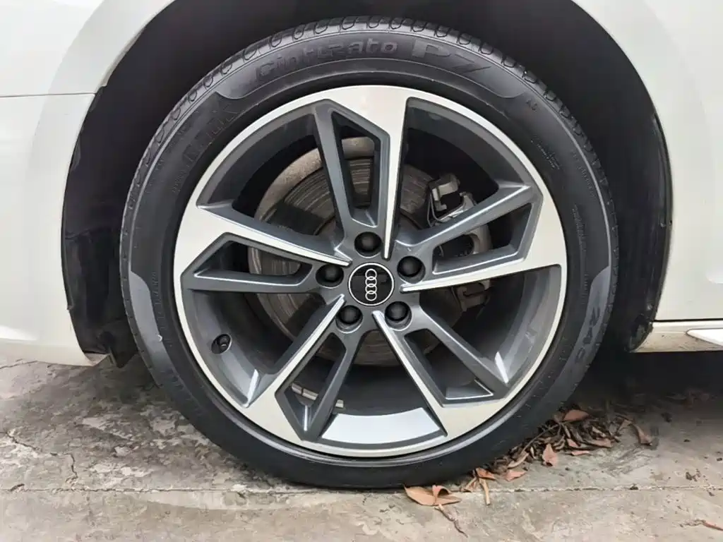 Audi A4L — миниатюра 23