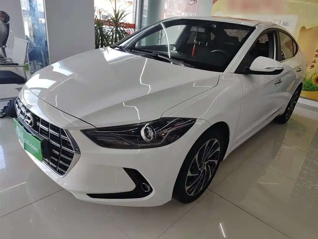 Hyundai Elantra 2019