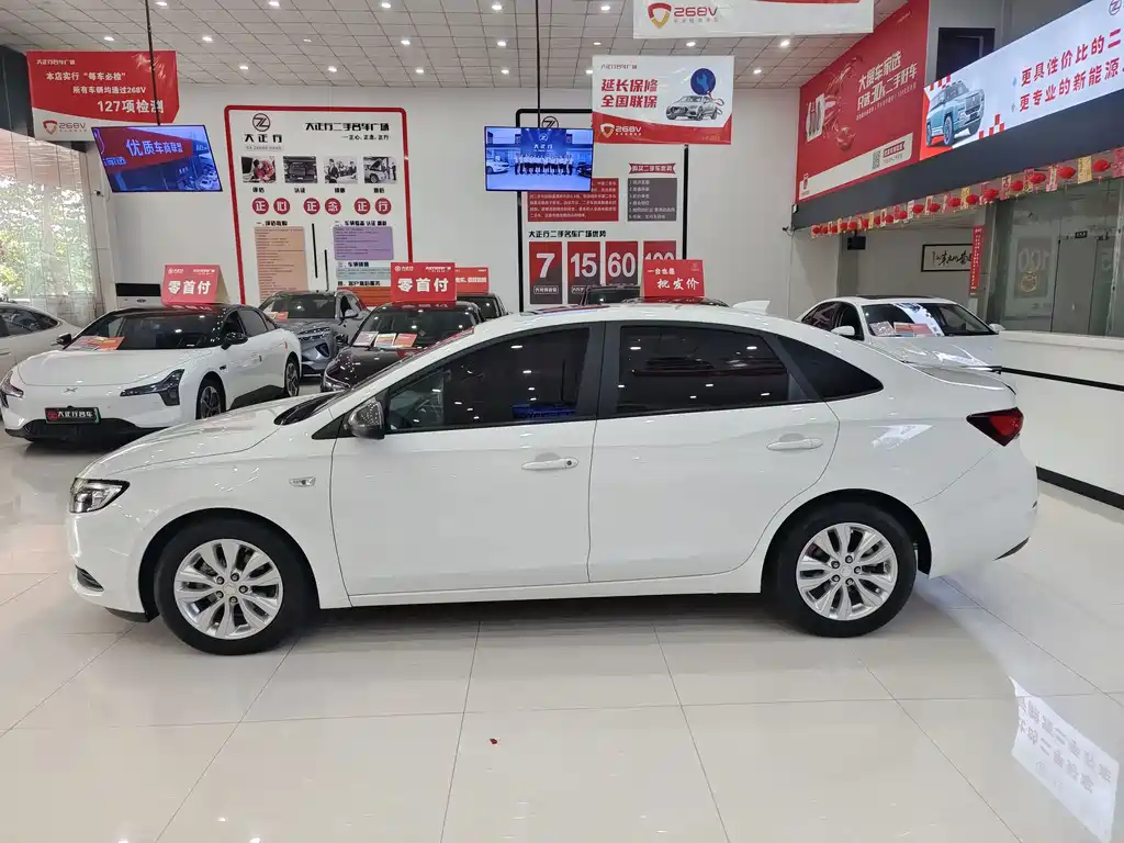 Buick Excelle — миниатюра 4