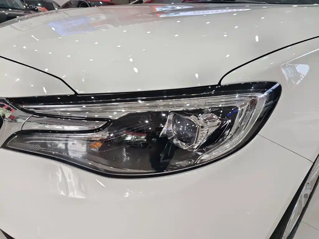 Buick Excelle — миниатюра 11
