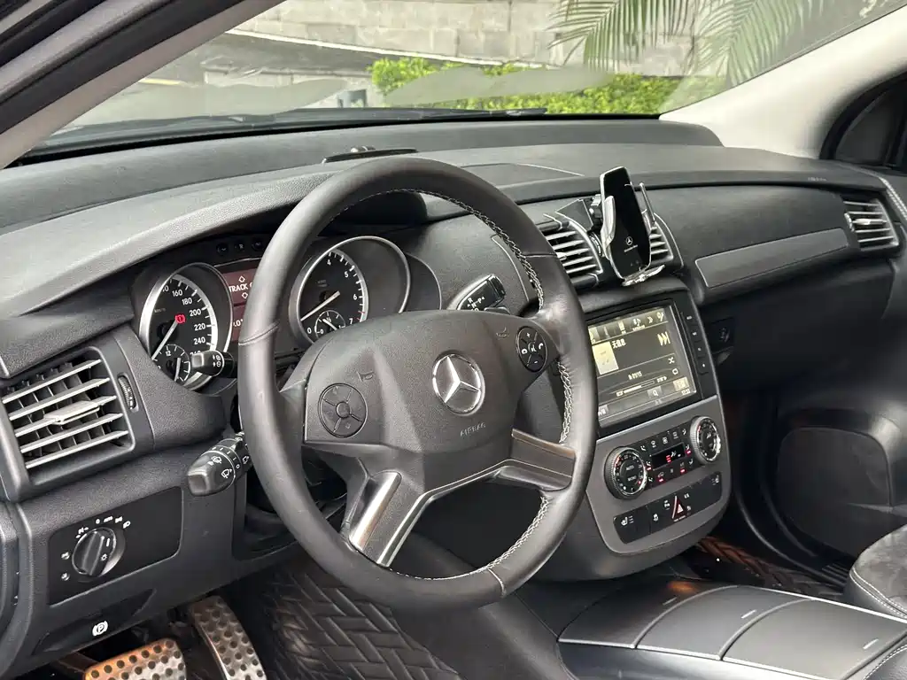 Mercedes-Benz R-Class — миниатюра 13