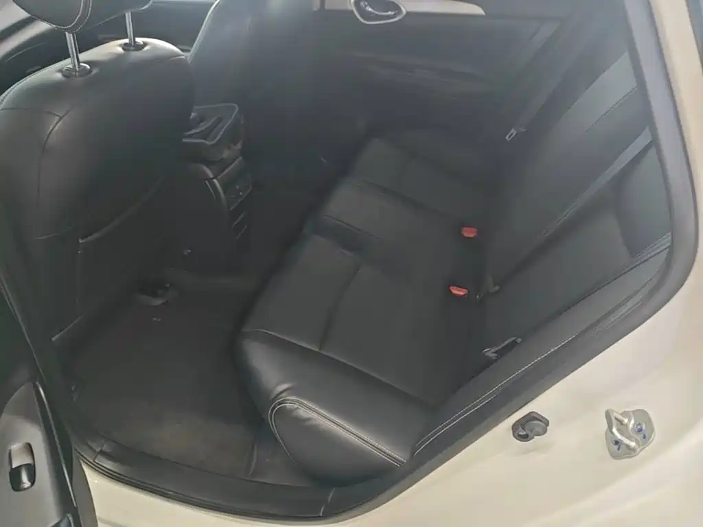 Nissan Sylphy — миниатюра 17