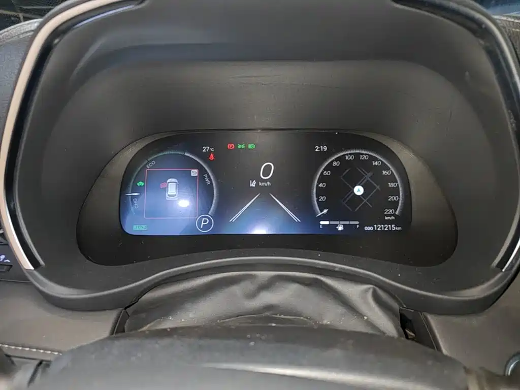 Toyota Crown Kluger — миниатюра 12