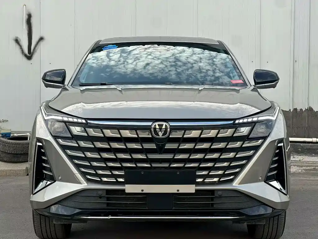 Changan UNI-Z New Energy — миниатюра 2