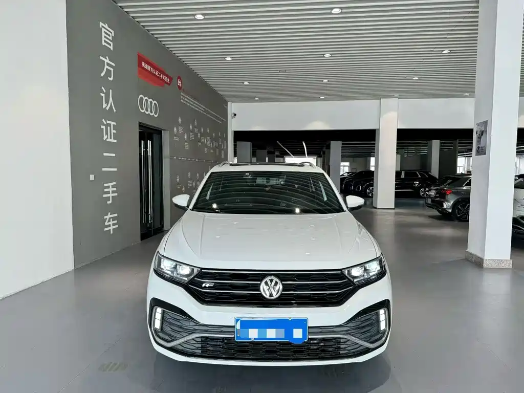 Volkswagen T-Roc — миниатюра 2