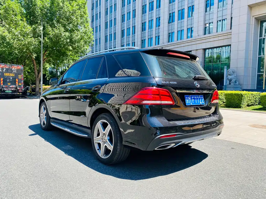 Mercedes-Benz GLE (Import) — миниатюра 9