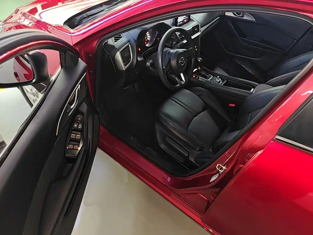 Mazda 3 Axela — миниатюра 16