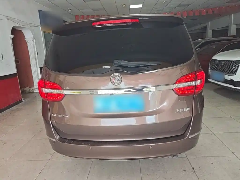 Buick GL8 — миниатюра 6