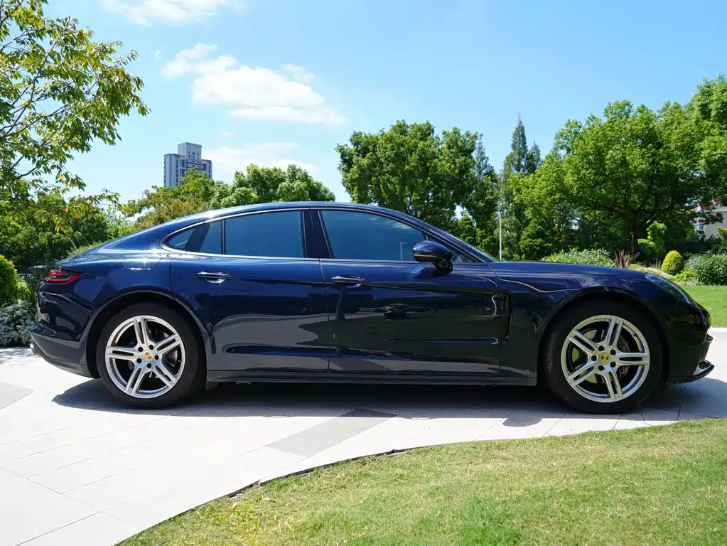 Porsche Panamera — миниатюра 5