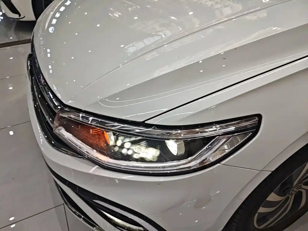 Volkswagen Bora — миниатюра 24