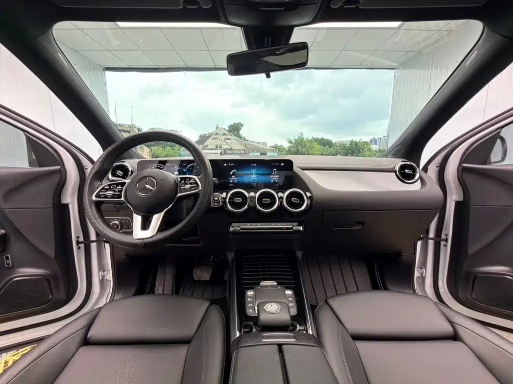 Mercedes-Benz GLA — миниатюра 19