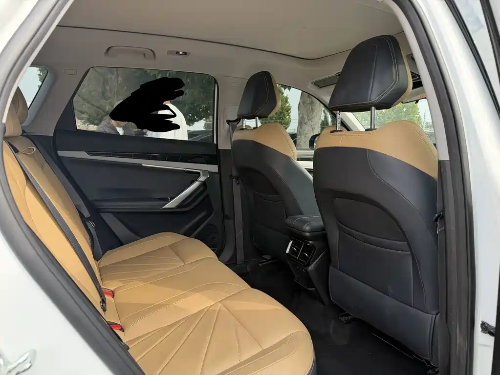 Geely Boyue L — миниатюра 6