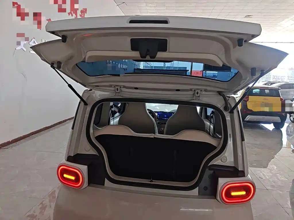 Wuling MINIEV — миниатюра 19