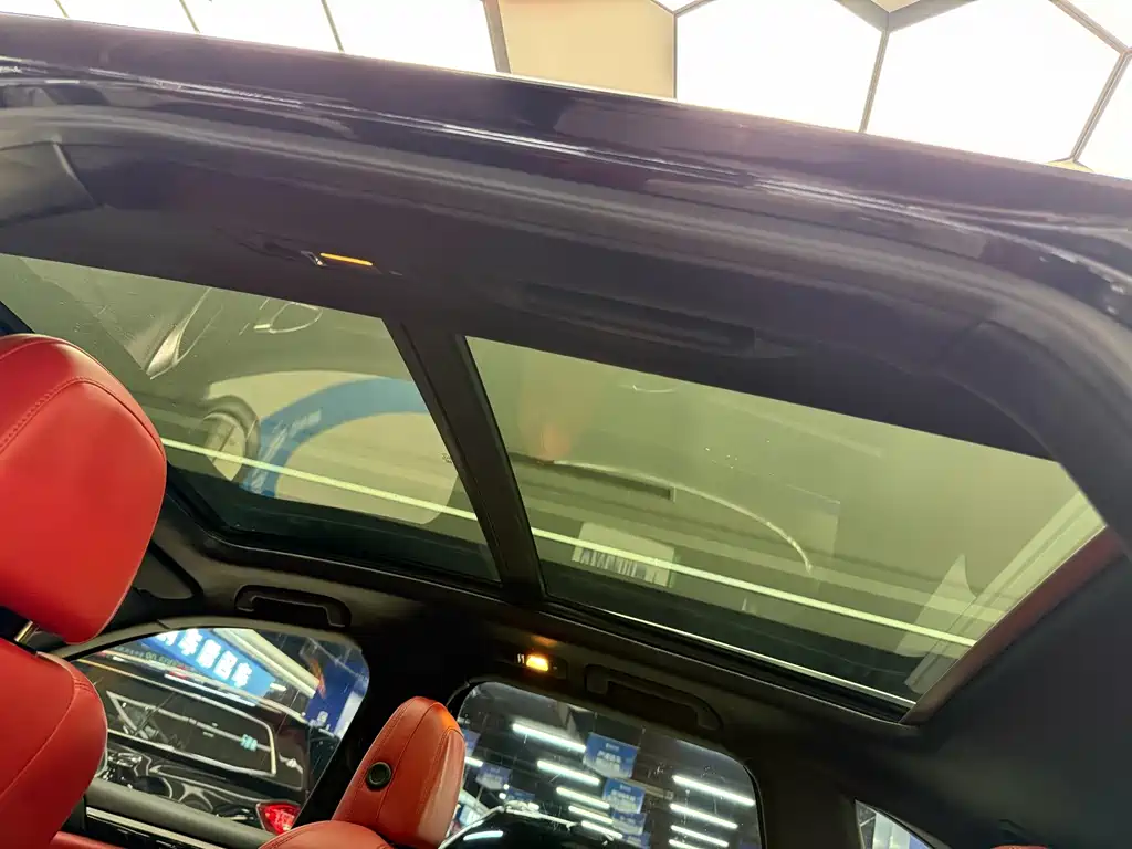 Porsche Cayenne — миниатюра 14