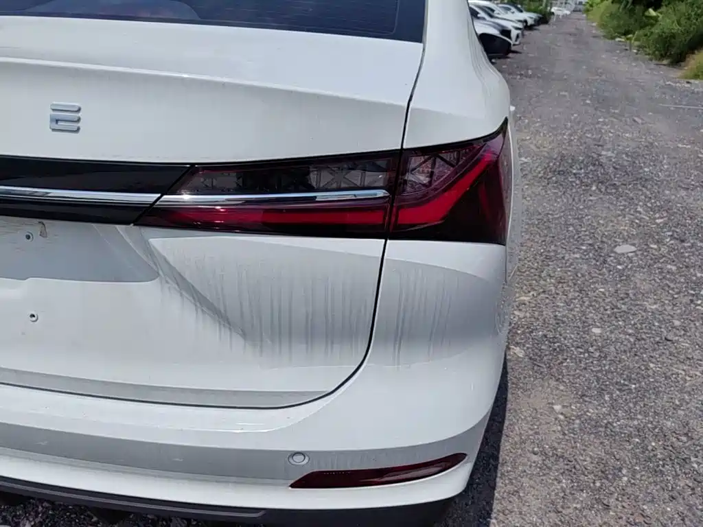 Roewe i5 — миниатюра 24