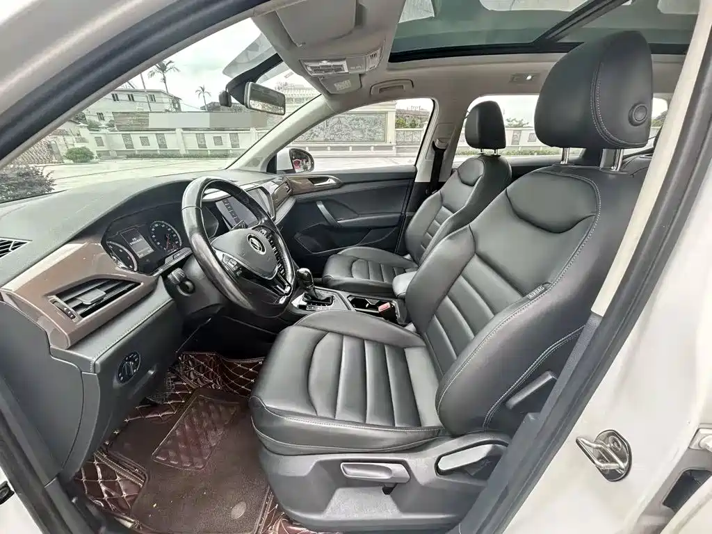 Volkswagen Tharu — миниатюра 8