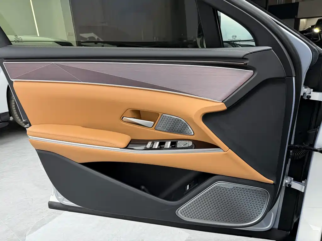BYD Han L — миниатюра 5