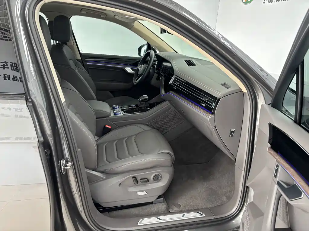 Volkswagen Touareg — миниатюра 27