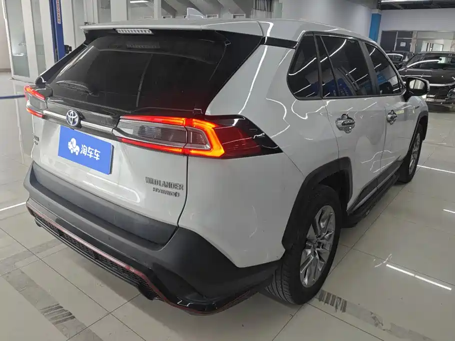 Toyota Wildlander — миниатюра 3