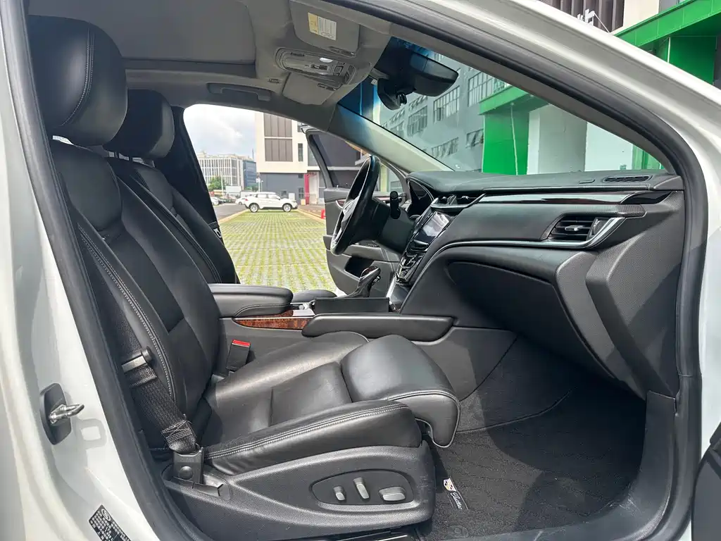 Cadillac XTS — миниатюра 13