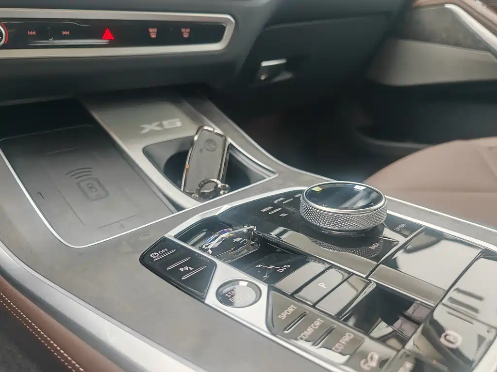 BMW X5 — миниатюра 10