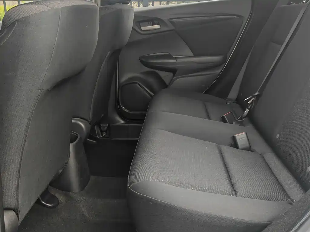 Honda Fit — миниатюра 9
