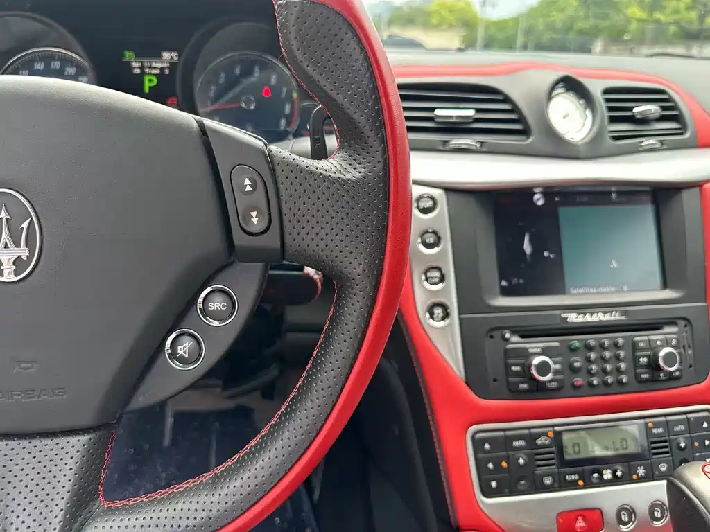Maserati GranTurismo — миниатюра 10