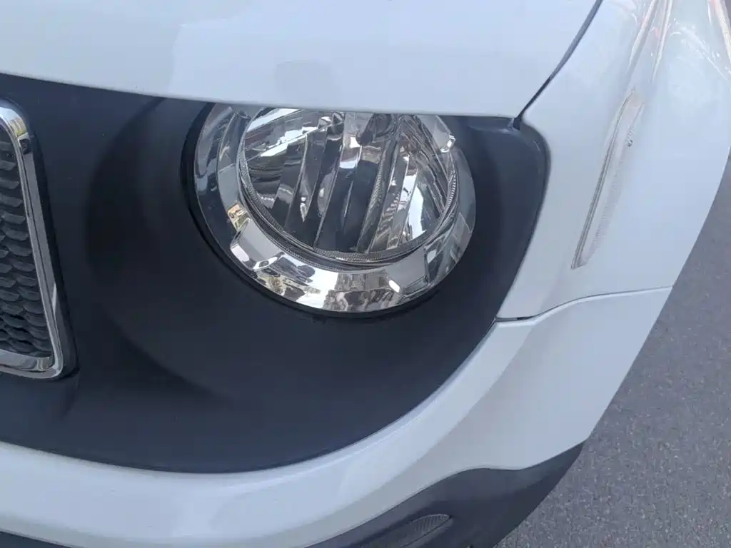 Jeep Renegade — миниатюра 24