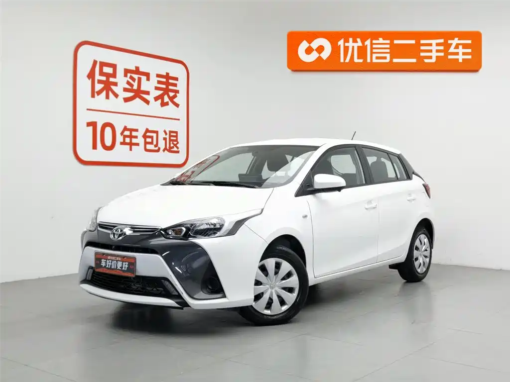 Toyota Yaris L 2021