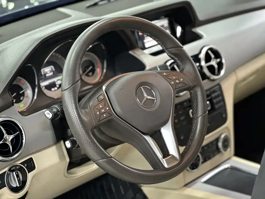 Mercedes-Benz GLK-Class — миниатюра 22