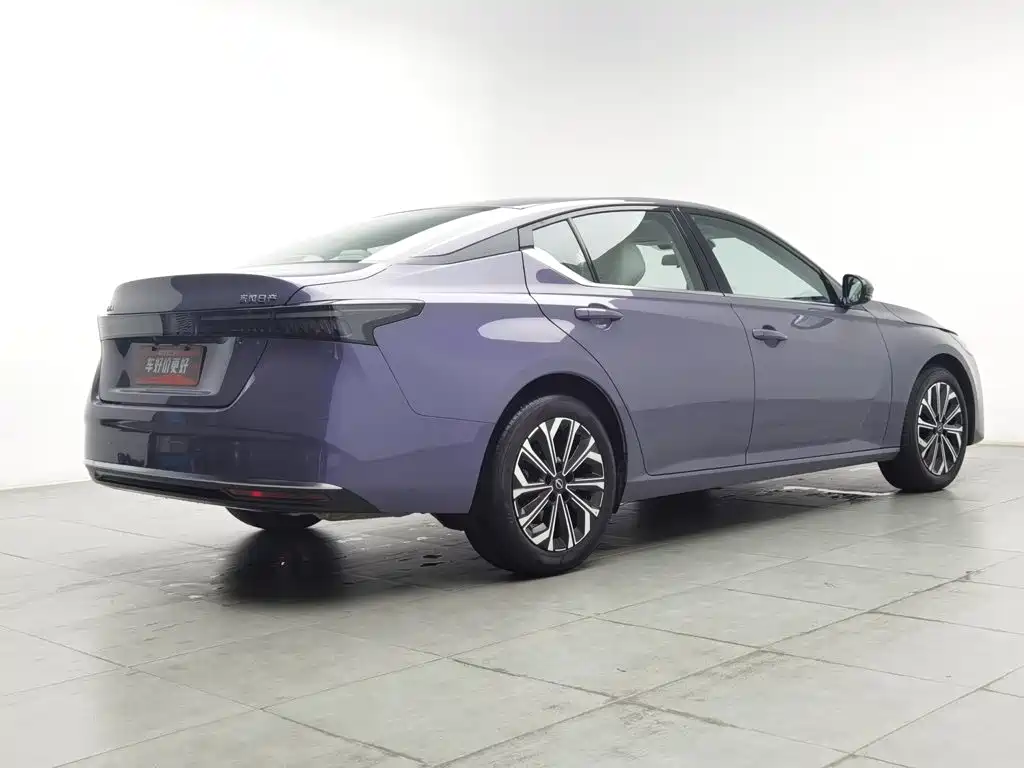Nissan Teana — миниатюра 2