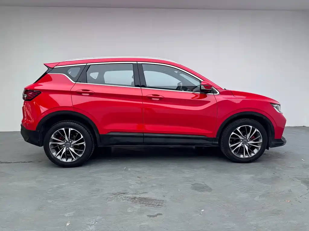 Geely Binyue — миниатюра 19