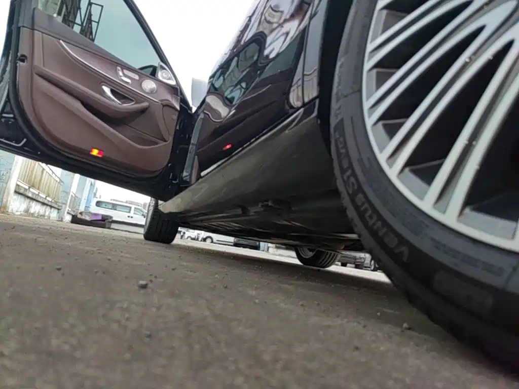 Mercedes-Benz E-Class — миниатюра 22
