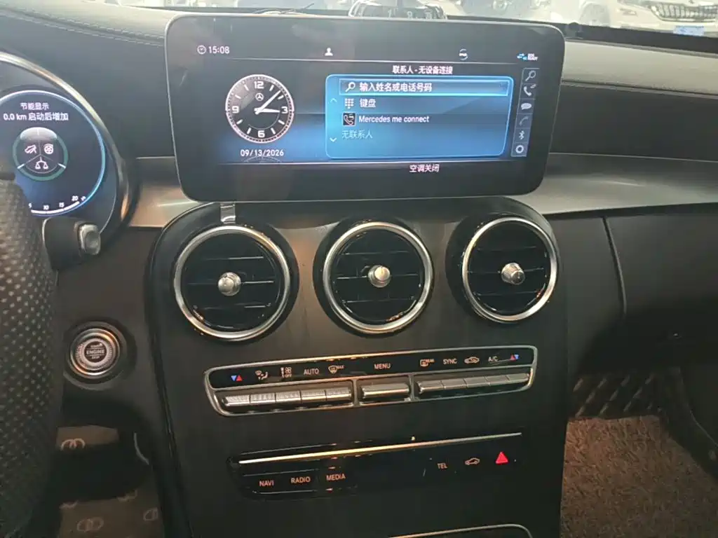 Mercedes-Benz C-Class — миниатюра 13