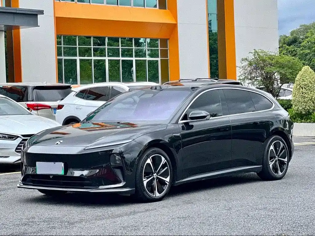 NIO ET5T