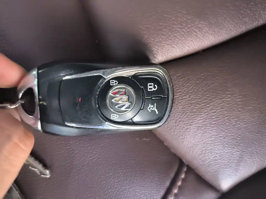 Buick Envision Plus — миниатюра 12