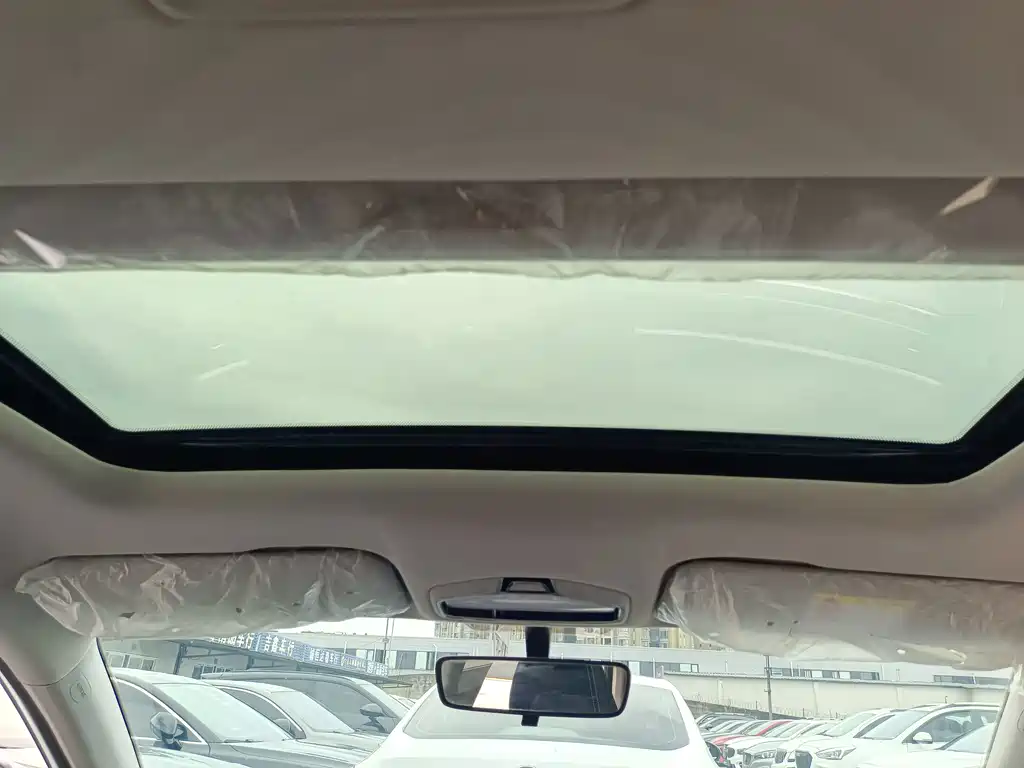 Geely Emgrand — миниатюра 9