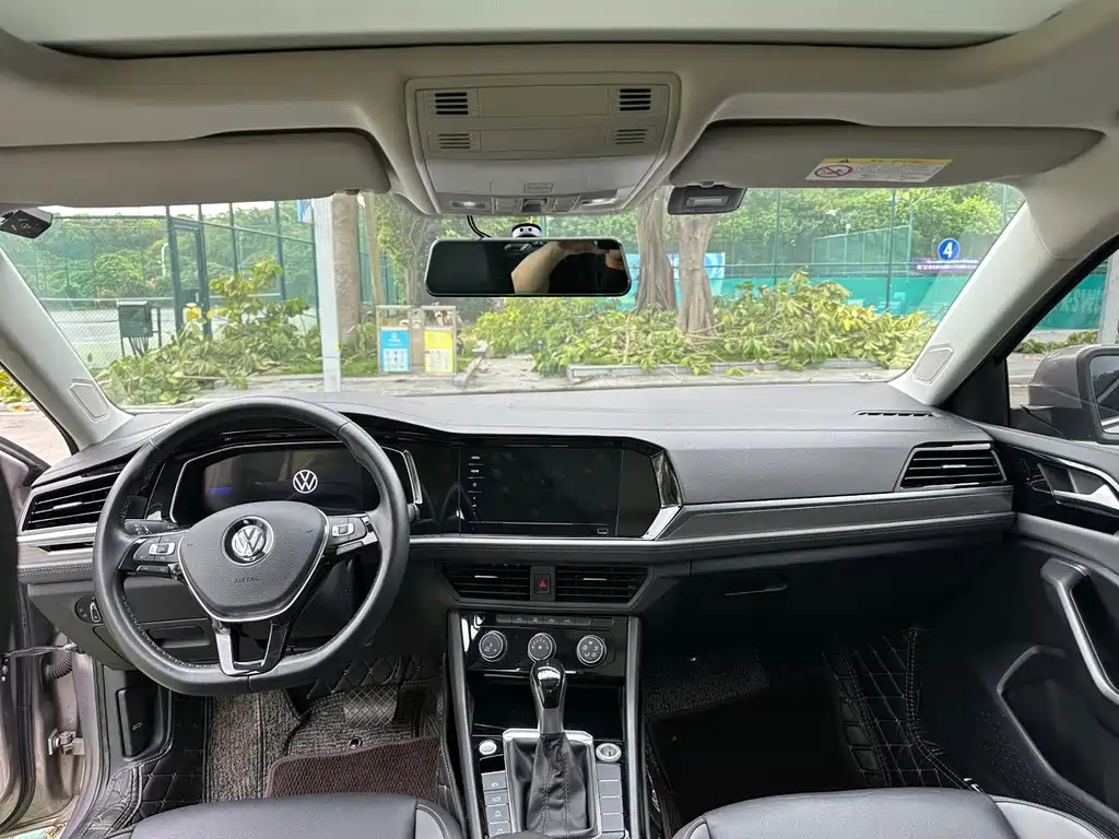 Volkswagen Sagitar — миниатюра 3