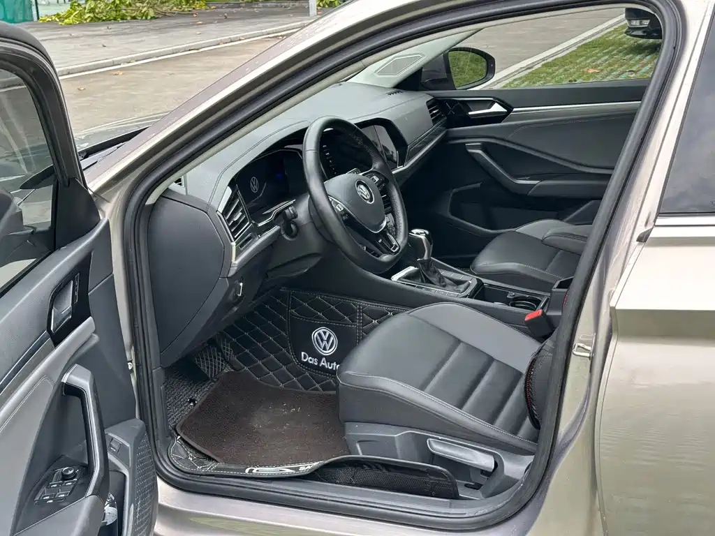 Volkswagen Sagitar — миниатюра 2