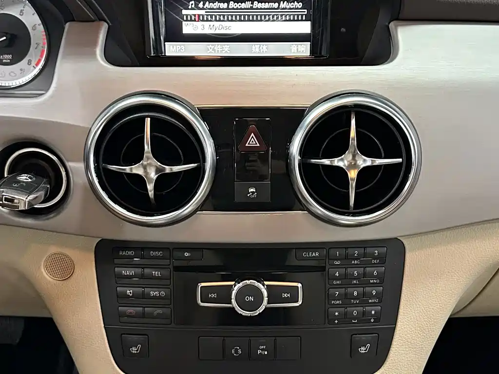 Mercedes-Benz GLK-Class — миниатюра 21