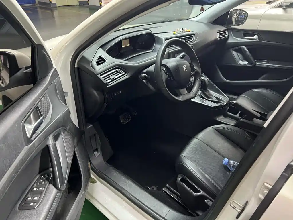 Peugeot 308 — миниатюра 4