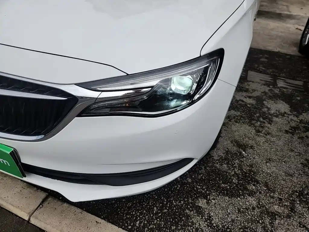 Buick Excelle — миниатюра 24